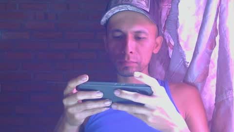 Boy online show from 05-02-26, 02:22