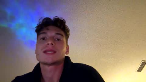 boynekstdoorr online show from 10-04-25, 10:24