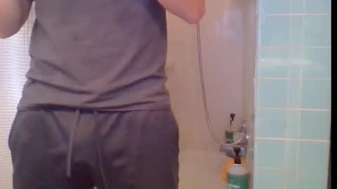 Snapshot of boynextdoor720 chatting on 10-14-25, 05:47 BoyNextDoor online show from 10-14-25, 05:47