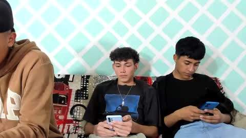 boys4hot_777 online show from 02-02-25, 07:14