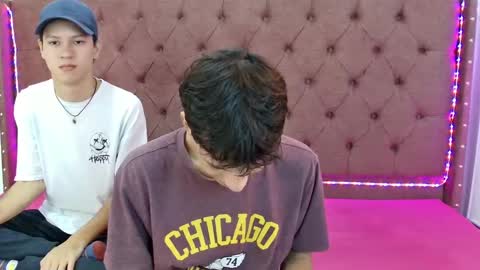 ALEX - TAYLER  -MIKE online show from 12-29-24, 01:38