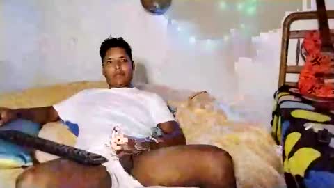 Snapshot of boysex1124 chatting on 12-23-24, 12:08 andrew online show from 12-23-24, 12:08