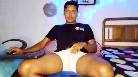 Snapshot of boysex1124 chatting on 12-30-24, 12:20 andrew online show from 12-30-24, 12:20