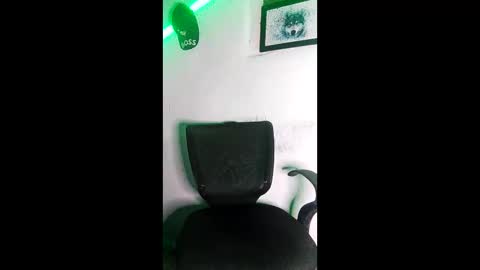 Snapshot of boysex1124 chatting on 02-20-26, 12:29 andrew online show from 02-20-26, 12:29