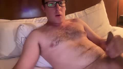 Snapshot of br4d482 chatting on 04-30-26, 04:41 Brad online show from 04-30-26, 04:41