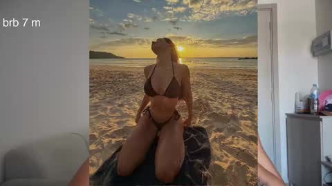 Snapshot of brabuss_ chatting on 02-07-26, 02:04 Lana online show from 02-07-26, 02:04