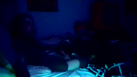 Snapshot of brad1989musiclife chatting on 04-05-26, 08:44 GuitarBrad1989 online show from 04-05-26, 08:44