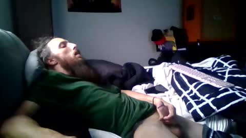 Snapshot of brad1989musiclife chatting on 04-10-26, 04:23 GuitarBrad1989 online show from 04-10-26, 04:23