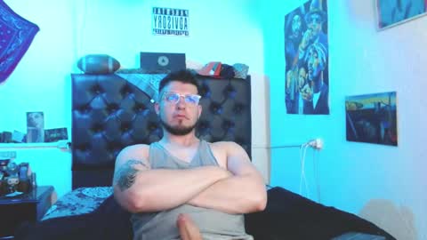 brad hot boy online show from 11-07-25, 05:57