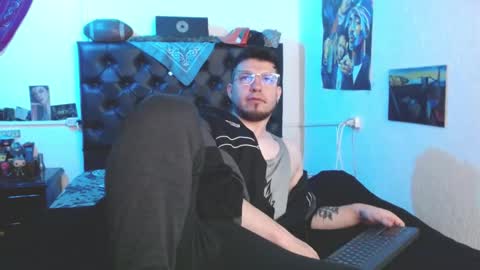 brad hot boy online show from 11-15-25, 03:30