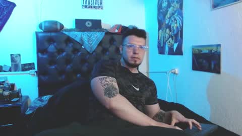 brad hot boy online show from 02-24-26, 04:27