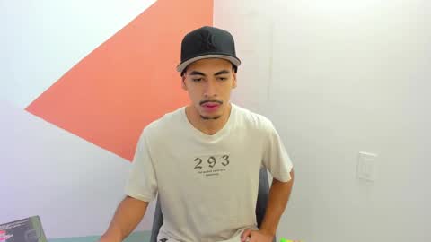 Snapshot of brad_usma chatting on 02-08-25, 12:28 BRAD USMA online show from 02-08-25, 12:28