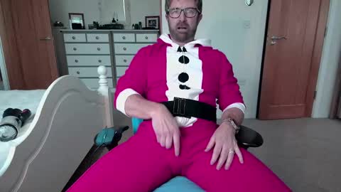 bradley77777 online show from 12-24-24, 02:22