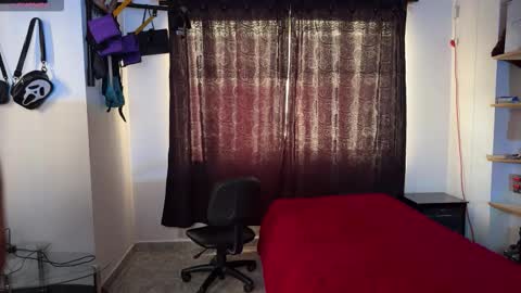 Snapshot of bradley_strong_ chatting on 02-09-26, 08:02 Bradley Strong online show from 02-09-26, 08:02