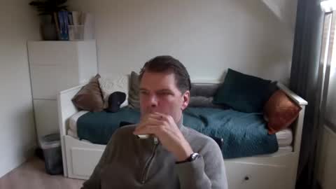 Snapshot of bram1944972145 chatting on 12-23-24, 12:41 Bram online show from 12-23-24, 12:41