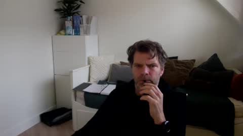 Snapshot of bram1944972145 chatting on 02-07-25, 11:34 Bram online show from 02-07-25, 11:34