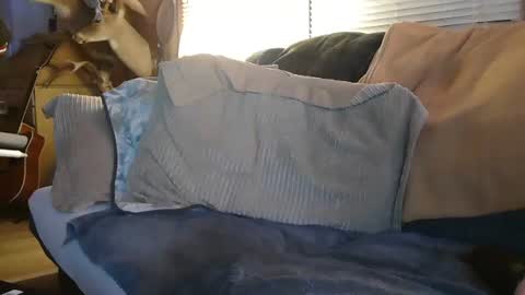 Snapshot of bramro409 chatting on 09-13-25, 05:18 bramro409 online show from 09-13-25, 05:18