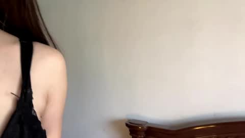 Snapshot of brandeeherout chatting on 05-07-26, 06:30 Lilly online show from 05-07-26, 06:30