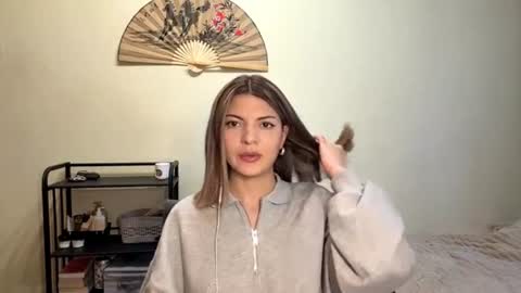 Snapshot of brandielamarra chatting on 06-24-26, 08:13 Adele online show from 06-24-26, 08:13