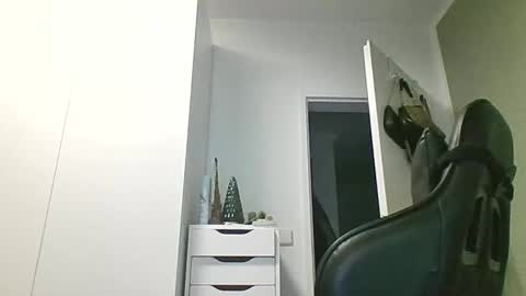 Snapshot of brandinator__cb chatting on 01-12-26, 04:12 brandinator__cb online show from 01-12-26, 04:12