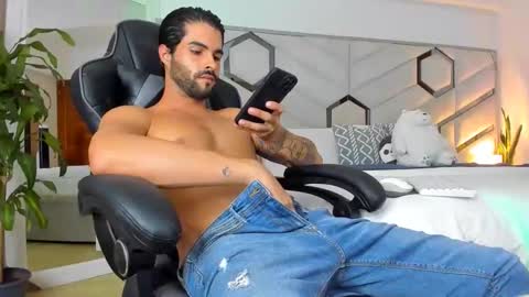 Brandon and Nath online show from 12-09-24, 09:05