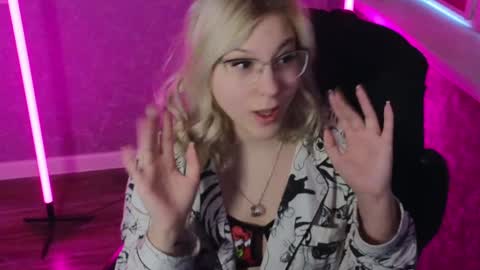 Belle  online show from 01-01-25, 06:26