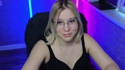 Belle  online show from 02-27-25, 05:13