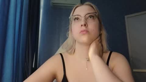 Belle  online show from 11-13-25, 08:46