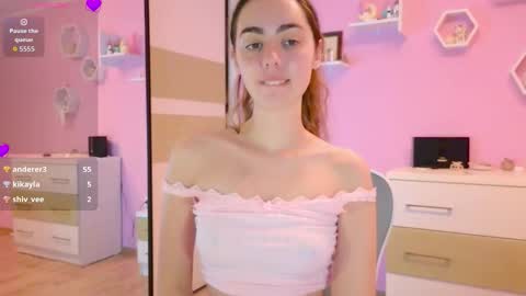 Annie online show from 11-08-25, 06:40