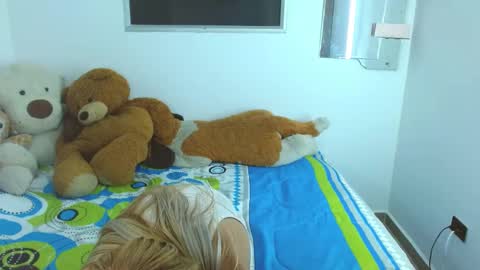 bratz xx118 online show from 01-23-25, 12:57