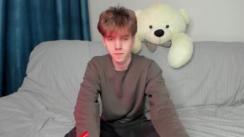 Snapshot of braxiboy chatting on 12-24-24, 10:33 Brax online show from 12-24-24, 10:33