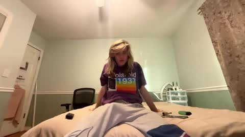 Snapshot of bray19509 chatting on 02-28-26, 10:33 bray19509 online show from 02-28-26, 10:33