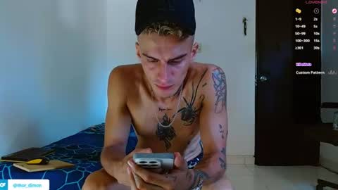 Snapshot of bray_hotboy chatting on 06-27-26, 06:35 Bray Hotboy online show from 06-27-26, 06:35