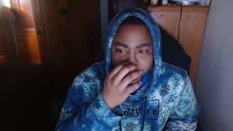 Snapshot of breadw1nnah chatting on 01-17-25, 03:43 Breadw1nnah online show from 01-17-25, 03:43