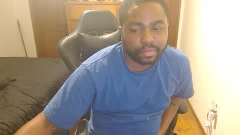 Snapshot of breadw1nnah chatting on 10-18-25, 03:20 Breadw1nnah online show from 10-18-25, 03:20