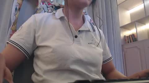 breakfastwithtiffanys online show from 10-26-25, 07:20