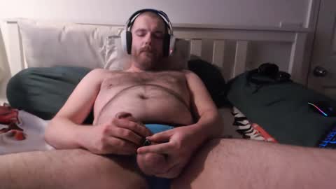 Snapshot of breephs chatting on 11-06-25, 11:22 breephs online show from 11-06-25, 11:22