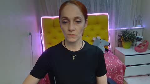 Snapshot of breeterner chatting on 02-05-25, 03:13 breeterner online show from 02-05-25, 03:13