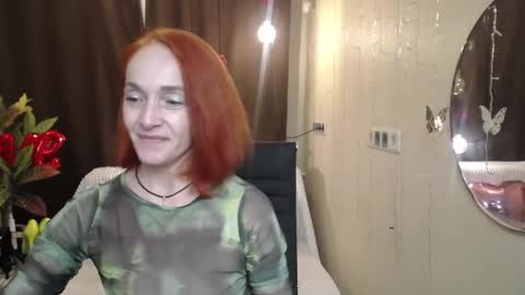 Snapshot of breeterner chatting on 02-09-25, 10:32 breeterner online show from 02-09-25, 10:32