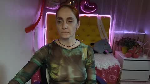 Snapshot of breeterner chatting on 03-11-25, 03:16 breeterner online show from 03-11-25, 03:16