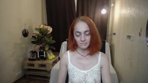 Snapshot of breeterner chatting on 03-11-25, 11:15 breeterner online show from 03-11-25, 11:15