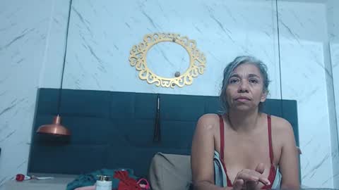 Snapshot of brenda_velasquez chatting on 05-01-26, 12:43 BRENDA VELASQUEZ online show from 05-01-26, 12:43