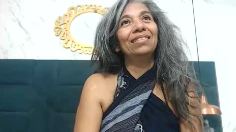 Snapshot of brenda_velasquez chatting on 05-13-26, 07:00 BRENDA VELASQUEZ online show from 05-13-26, 07:00