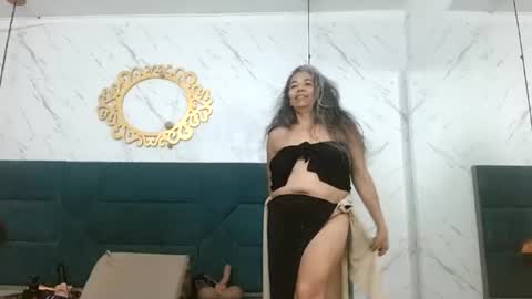Snapshot of brenda_velasquez chatting on 06-25-26, 09:30 BRENDA VELASQUEZ online show from 06-25-26, 09:30
