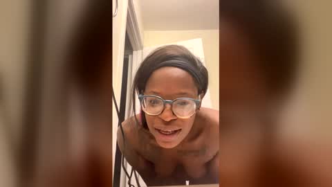Snapshot of brennab chatting on 05-04-26, 05:47 brennab online show from 05-04-26, 05:47