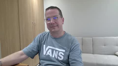 Brett online show from 11-19-25, 03:45