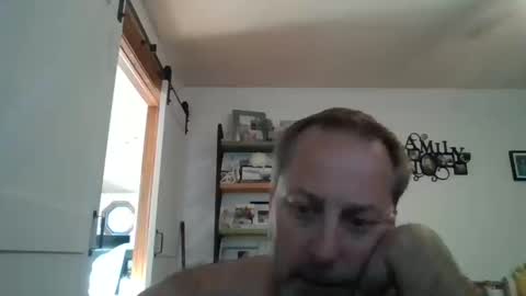 hey online show from 10-15-25, 08:42