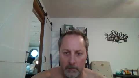 hey online show from 10-22-25, 08:52