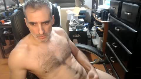 Snapshot of brfer chatting on 02-24-25, 04:27 Fer online show from 02-24-25, 04:27