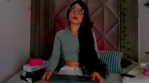 Snapshot of briaconner_ chatting on 07-18-26, 02:49 B R I A online show from 07-18-26, 02:49
